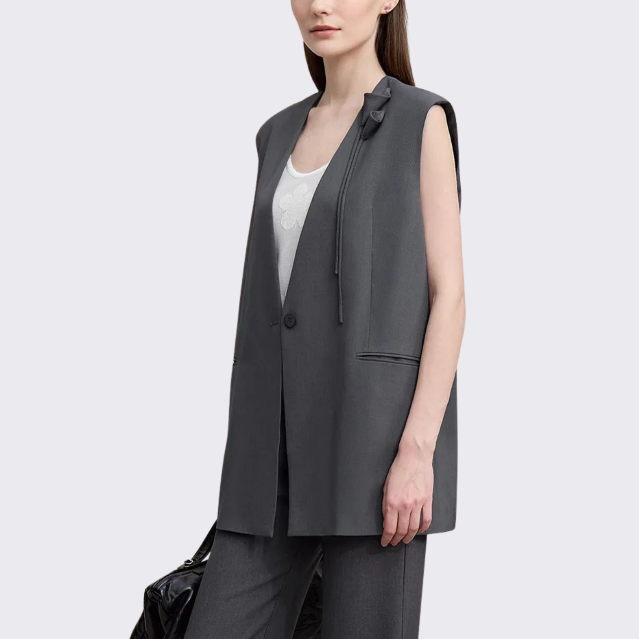 Sleeveless Knot Detail Blazer